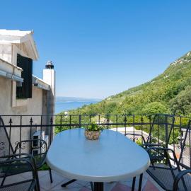 2 Bedroom Gorgeous Home In Baska Voda