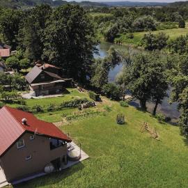 Two-Bedroom Holiday Home In Pokupska Slatina, hotel u gradu Pokupsko