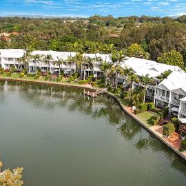 Portside Noosa Waters, hotel in Noosaville