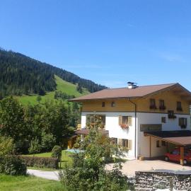 Frühstückspension Wagrain - Viktoria Flasch โรงแรมในวาไกรน์