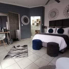 Roxy's Rest Guest House, hotel din Vanderbijlpark