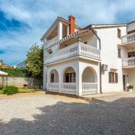 Amazing Apartment In Omisalj With Wifi