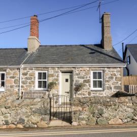 Bwthyn Cerrig Man Pebble Cottage