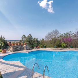 Two-Bedroom Apartment In Veli Jezenj