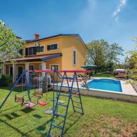 Holiday Home Mlaginje Iii