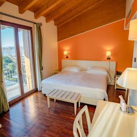 Hotel Ristorante Vecchia Riva, hotelli kohteessa Varese