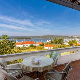 Lovely Apartment In Punat With House Sea View