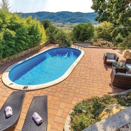 3 Bedroom Stunning Apartment In Supetarska Draga, hotel in Supetarska Draga