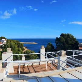 Apartamento con Espectaculares Vistas al Mar (Llobeta 3A), hotel u gradu 'Calafat'