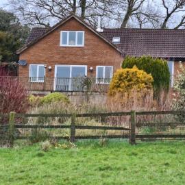 Orchard Cottage: Tiverton şehrinde bir otel