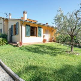 Beautiful Home In Lajatico -Pi-
