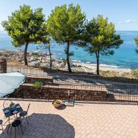 Casa Grecale, hotel Acciaroliban