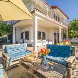 Gorgeous Home In Moneglia With Wifi