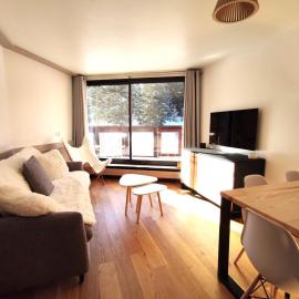 Douglas - Appartement au cœur du Jardin Alpin, hotel u Courchevelu