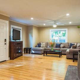 Lovely House near Downtown, Home away from Home!