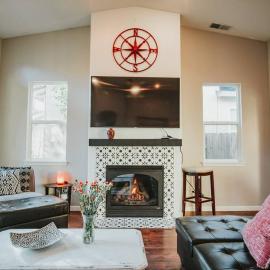 Central Coziness - Steps from Chico's Hub, hotel em Chico