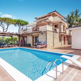Villa Ilenia、カステッラバーテのホテル