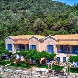 Ilianthos Apartments & Rooms, hotel in Mikros Gialos