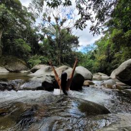 Pousada Camping dos Ypês suítes, hotel i Guapimirim