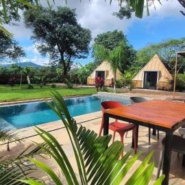 Pyramid Tamarindo Luxury Hotel、タマリンドのホテル