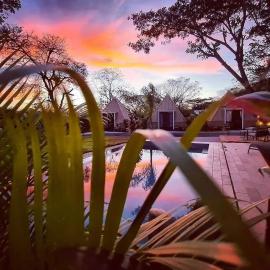 La Roche Boutique Hotel, hótel í Tamarindo