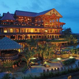 The Springs Resort & Spa at Arenal، فندق في فورتونا