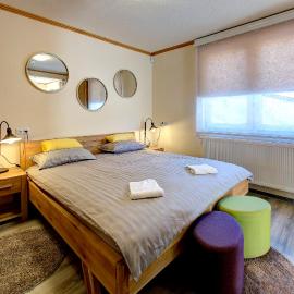Apartmani Di Casa Dreams、Donji Vakufのホテル