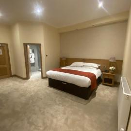 The City Hotel, khách sạn ở Dunfermline