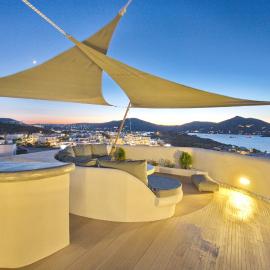 Yades - All Sea VIew Suites - Adults only, hotel en Naousa