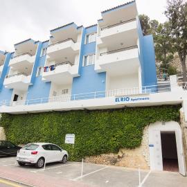 Apartamentos El Rio