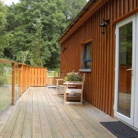 킬린에 위치한 호텔 Waterfall Lodge - private waterfall and sauna