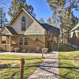 Klamath Falls Cabin Retreat w/ Deck & Grill!, hotell sihtkohas Klamath Falls