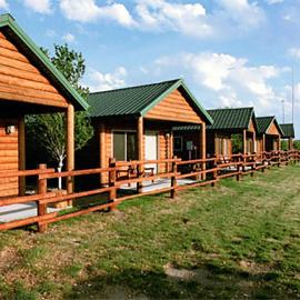 Badlands Frontier Cabins, hotel u gradu Wall
