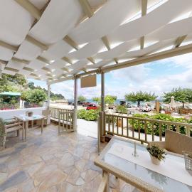 Studios Yalos, hotel in Chorefto