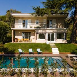 Villa dei Lauri - villa vista lago con piscina, hotel in Salò