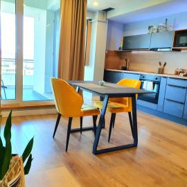 Eriss Studio Suite - OZone building apartment