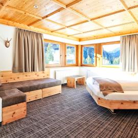 Apart Gabriele Pure Alpin Style St Anton - Mountain Hideaway with Sommercard premium & Dog Love, fully electronic