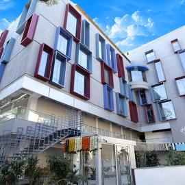 Humming Bird Hotel & Banquet, hotel v mestu Anand