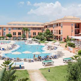 Grupotel Macarella Suites & Spa, hotel en Son Xoriguer