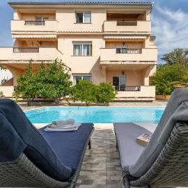 JURIĆ Apartments-Rab