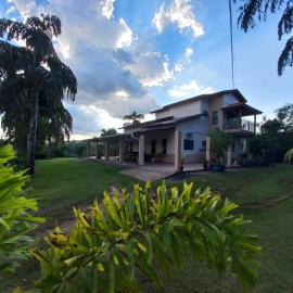 Sítio Flora Rei, hotel in Holambra