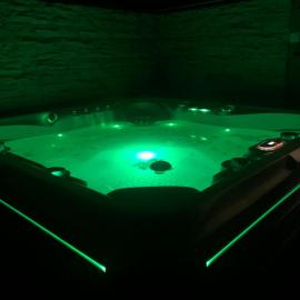 Zengő Kincse SPA Vendégház Hosszúhetény: Hosszúhétény-Szőlőhegy şehrinde bir otel