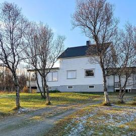 Seaside Retreat in Lyngen-By Traum – hotel w mieście Svensby