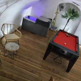 Le Menhir 2 Jacuzzi Spa Terasse Barbecue โรงแรมในLa Roche-Blanche