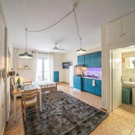 The Teal Studio in Kozani by Filos Inc, hotel in Kozani