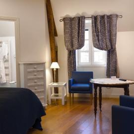 Le Vieux Pont, hotell sihtkohas Belcastel