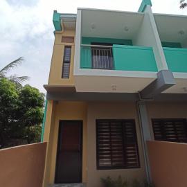 2-Storey Rental Unit w/ Garage in Balanga Bataan, hôtel à Tinajero