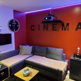 Appartement Cinéma vidéo-projecteur et garage, hotel a Honfleur
