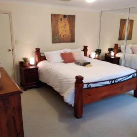 Across the road from the best Pub in Kalgoorlie!!!, hotel in Kalgoorlie