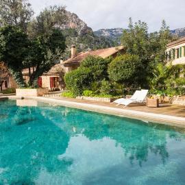Preciosa Casa Ca Madò Maria con vistas a Bunyola, hotel i Bunyola